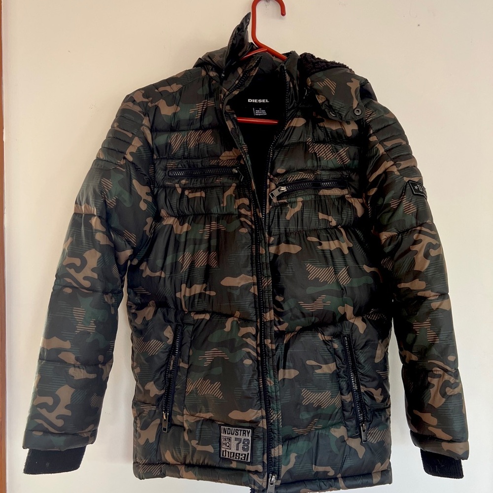 Diesel Boy's Size 12 Green Camo Winter Puffer Insulated Jacket Removable Hood